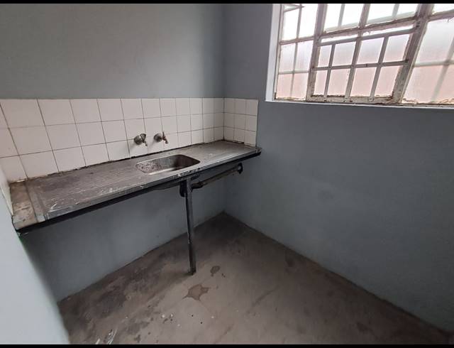 875M² WORKSHOP TO LET IN DUNCANVILLE
